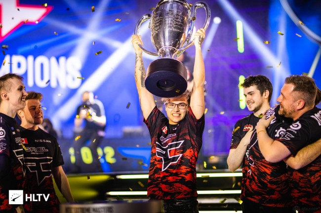 恭喜JDG成为2022LPL夏季总决赛冠军！